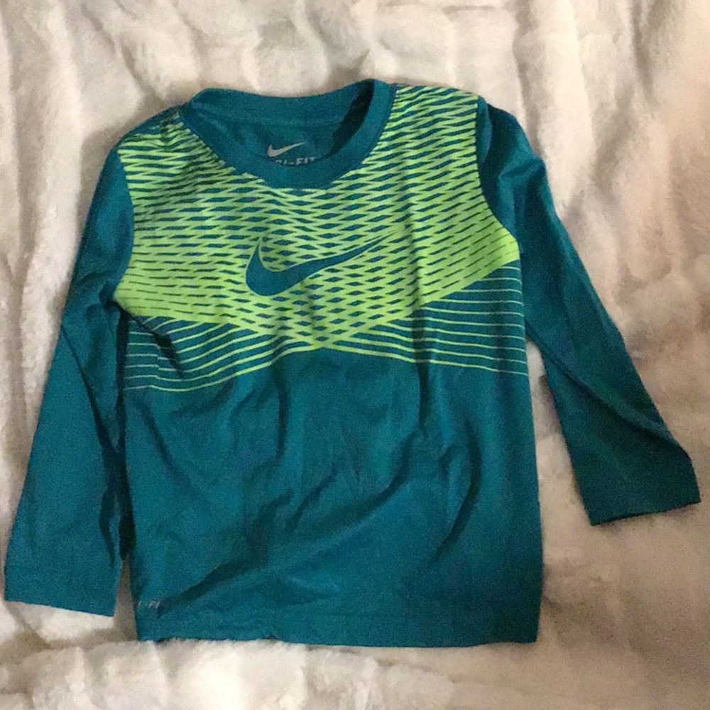 Boys Nike green Dri Fit long sleeve boys tee